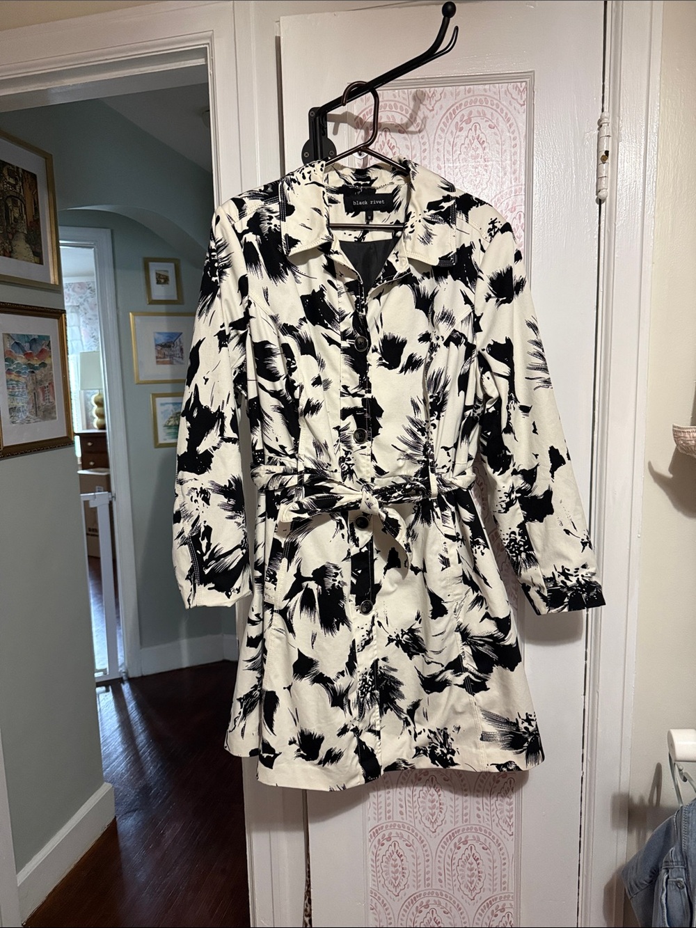 Black Rivet Black and White Graphic Print Shirt Jacket